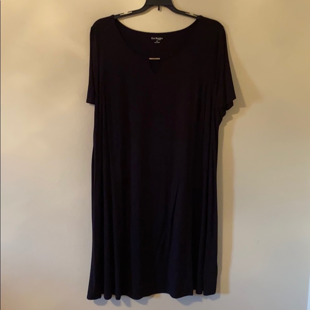 Plus size women’s lightweight soft dress